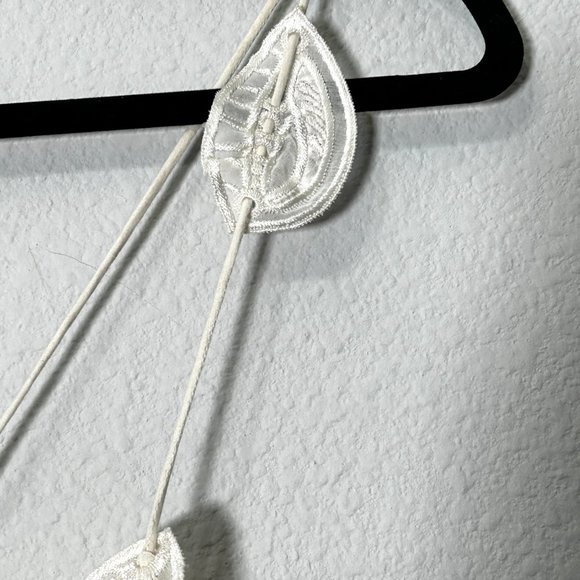 Zac Posen Cream Leaf Embroidered Spaghetti Strap Cotton Top Sz 4 - Picture 9 of 12